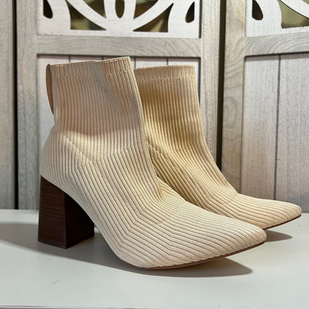 Cream Ribbed Ankle Boots